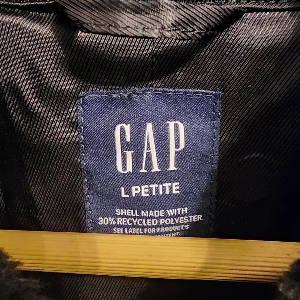 SOLD Gap Sherpa Teddy Coat Black Long Button Down Size Large Petite Oversized - Picture 3 of 6